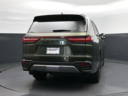 New 2026 Lexus LX 700h Luxury image 7