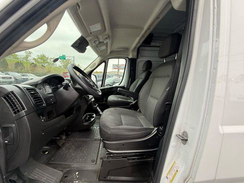 Used 2023 RAM ProMaster 2500 FWD image 14