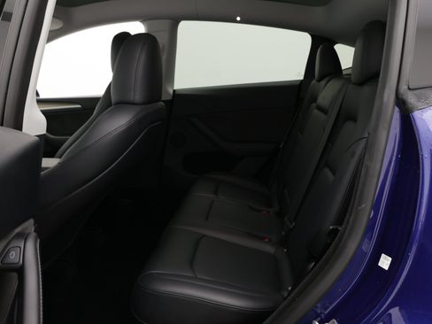 Used 2023 Tesla Model Y Long Range AWD/4WD image 29