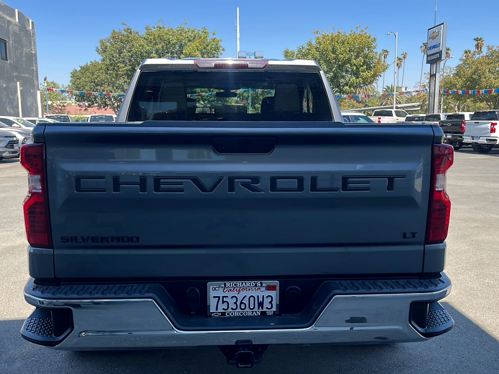 Used 2021 Chevrolet Silverado 1500 LT AWD/4WD image 40