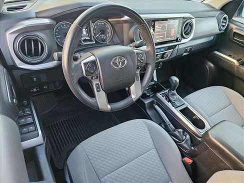 Used 2022 Toyota Tacoma SR5 image 9