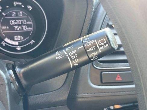 Used 2017 Honda HR-V LX image 23