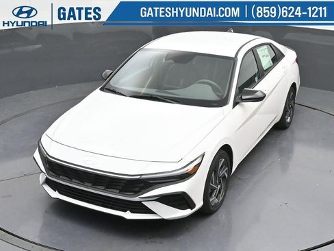 New 2025 Hyundai Elantra Sport image 41