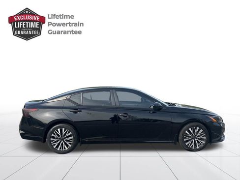 Used 2023 Nissan Altima 2.5 SV w/ SV Premium Package FWD image 6