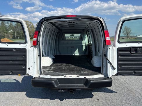 Used 2021 Chevrolet Express 2500 Extended w/ Driver Convenience Package image 11