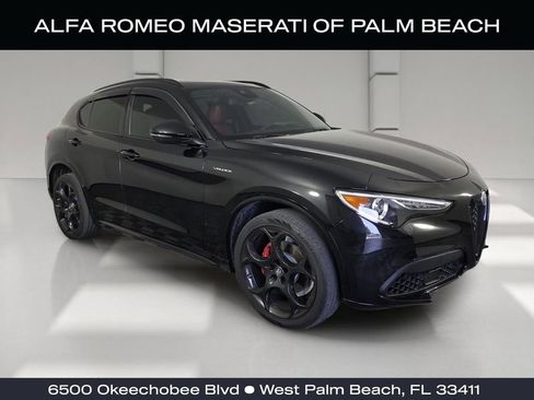 Used 2022 Alfa Romeo Stelvio Veloce AWD/4WD image 1