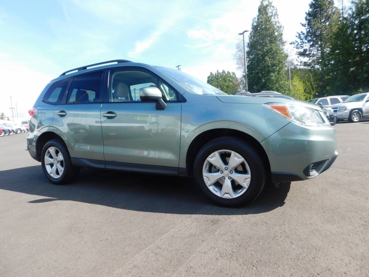 Used 2015 Subaru Forester 2.5i Premium w/ All-Weather Package AWD/4WD image 1