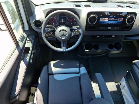 New 2026 Mercedes-Benz Sprinter 2500 image 7