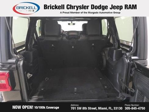 Used 2018 Jeep Wrangler Unlimited Rubicon image 16