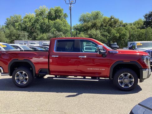 New 2025 GMC Sierra 2500 SLT w/ SLT Premium Package image 4