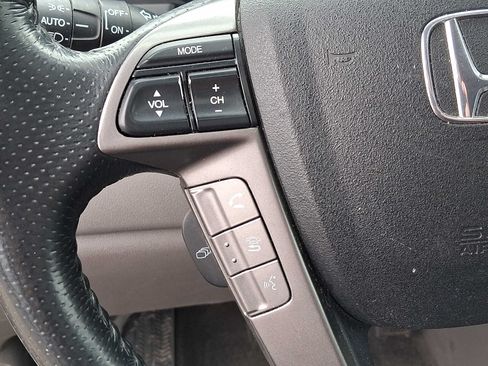 Used 2016 Honda Odyssey Touring Elite image 23