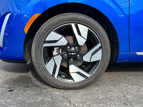 Certified 2024 Kia Soul GT-Line w/ GT-Line Technology Package image 9