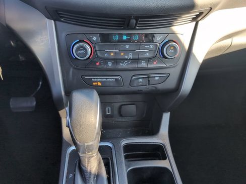 Used 2018 Ford Escape SE AWD/4WD image 9