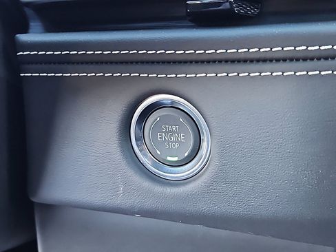 New 2026 Cadillac Escalade ESV Platinum Luxury image 19