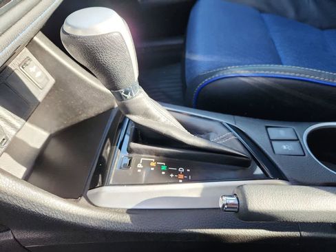 Used 2017 Toyota Corolla SE w/ SE Premium Package image 21