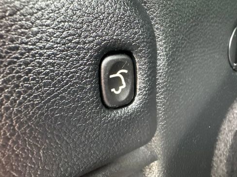 Used 2020 Jeep Grand Cherokee Limited AWD/4WD image 19