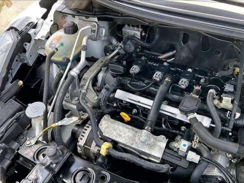 Used 2023 Nissan Versa S FWD image 32