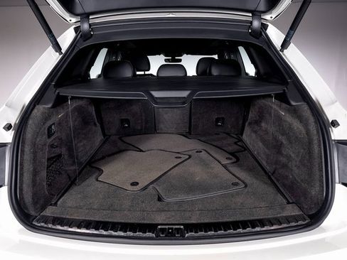 Used 2019 Bentley Bentayga image 5