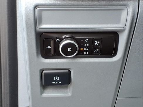 Used 2023 Ford F150 XLT AWD/4WD image 13