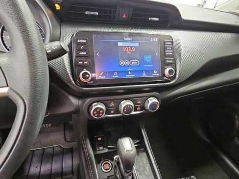 Used 2023 Nissan Kicks SV FWD image 13