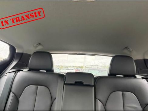 Used 2023 Volvo XC40 B5 Core w/ Convenience Package AWD/4WD image 17
