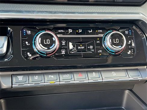 New 2026 GMC Sierra 2500 Denali w/ Denali Reserve Package image 11