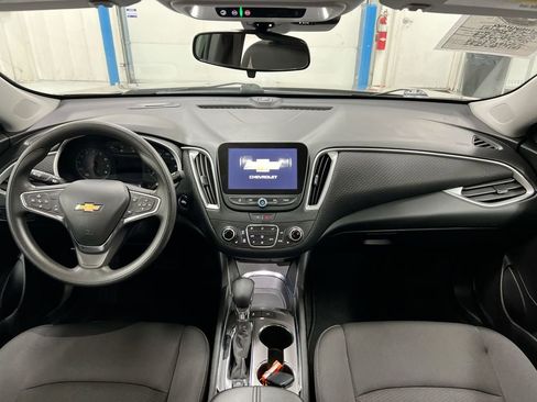 Used 2025 Chevrolet Malibu LT FWD image 10