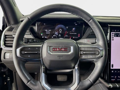 Certified 2024 GMC Acadia Elevation w/ Luxury Package image 12