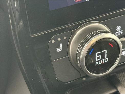 Certified 2025 Toyota Highlander XSE image 8