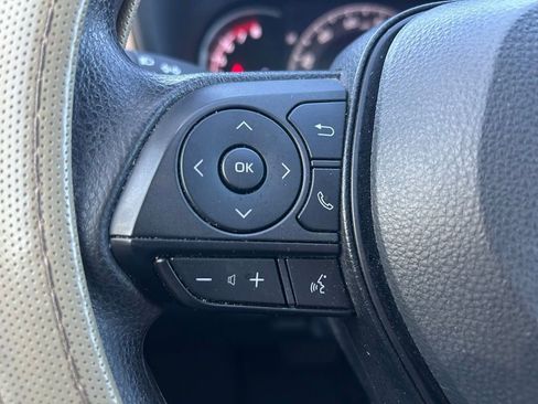 Used 2023 Toyota RAV4 LE image 19