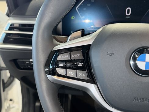 Certified 2025 BMW 330i Sedan image 22