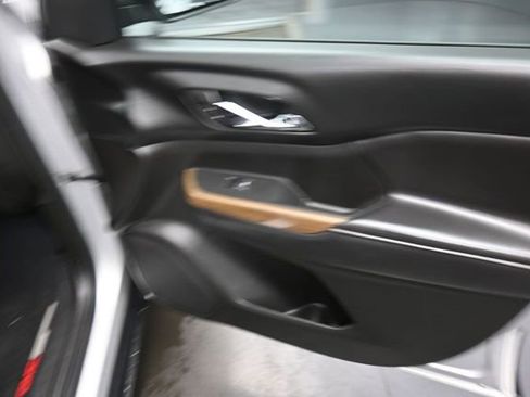 Used 2018 GMC Acadia SLE w/ LPO, Floor Liner Package FWD image 35