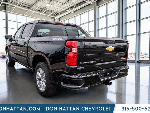 Used 2024 Chevrolet Silverado 1500 Custom AWD/4WD image 17