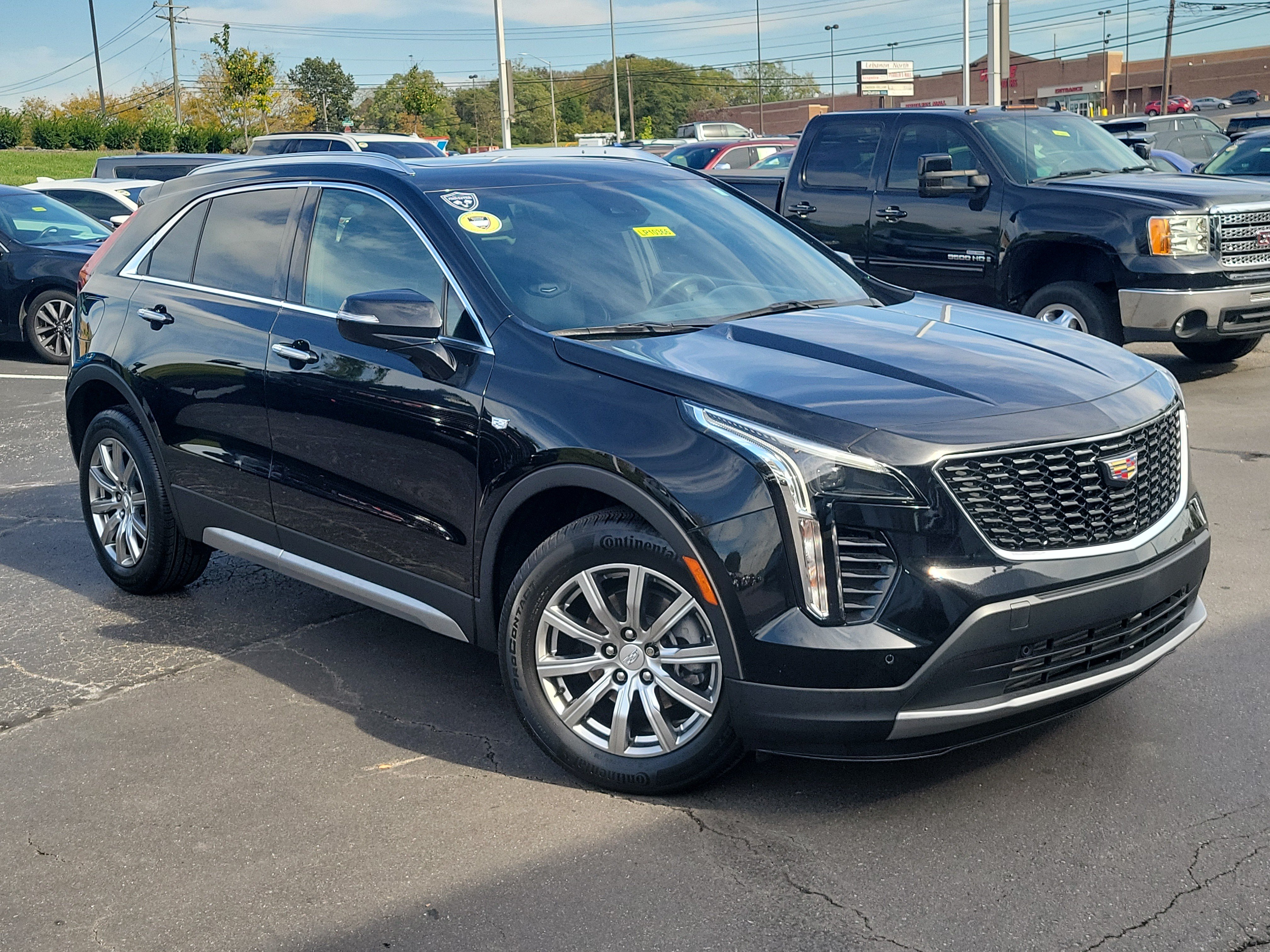 Used 2023 Cadillac XT4 Premium Luxury w/ Cold Weather Package AWD/4WD image 33