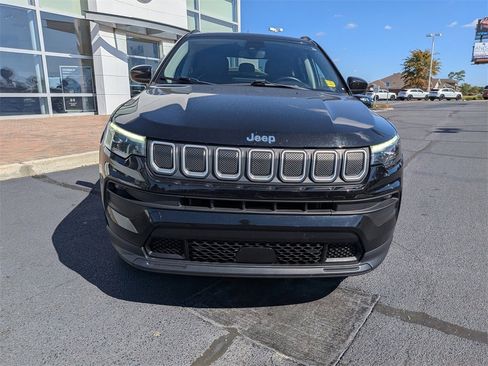 Used 2022 Jeep Compass Latitude w/ Sun and Sound Group image 11