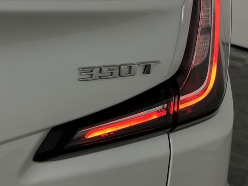 Used 2024 Cadillac XT4 Sport image 12