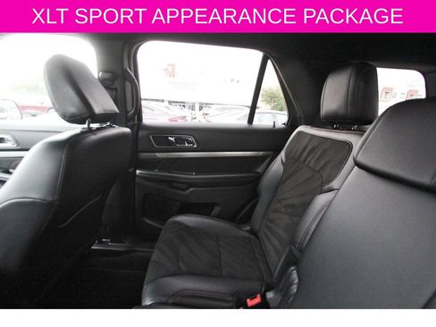 Used 2018 Ford Explorer XLT w/ Equipment Group 202A FWD image 12