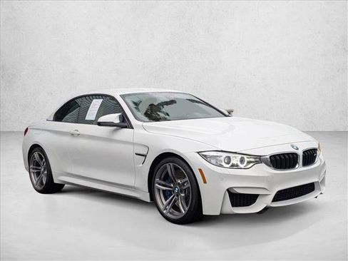 Used 2016 BMW M4 Convertible image 3