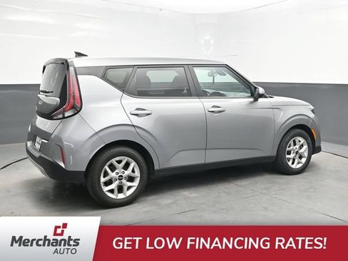 Used 2023 Kia Soul LX w/ Option Group 015 FWD image 8