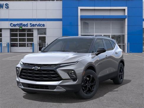 New 2025 Chevrolet Blazer LT w/ Convenience Package image 6