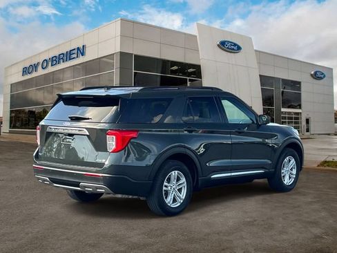 Certified 2023 Ford Explorer XLT w/ Equipment Group 202A AWD/4WD image 5
