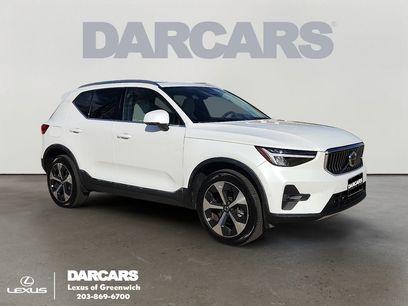 Used 2023 Volvo XC40 B5 Plus w/ Driver Assist Package