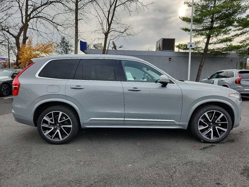 Certified 2024 Volvo XC90 B6 Plus image 7