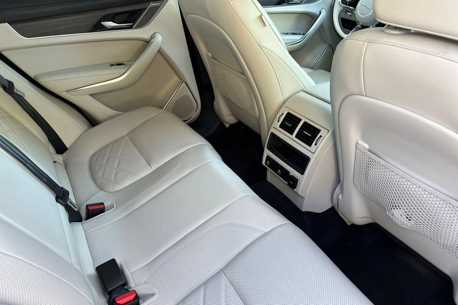 Used 2022 Jaguar F-PACE S AWD/4WD image 32