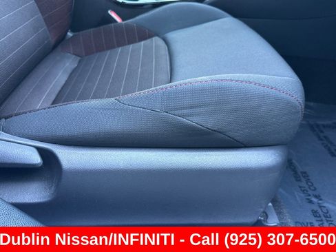 Used 2024 Toyota Corolla SE w/ SE Premium Package FWD image 23
