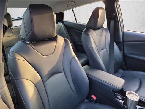 Used 2017 Toyota Prius Prime Advanced FWD image 12