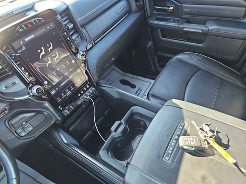 Used 2022 RAM 2500 Limited image 28