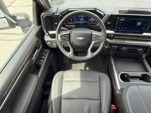 Used 2024 Chevrolet Silverado 2500 LTZ w/ LTZ Convenience Package AWD/4WD image 23