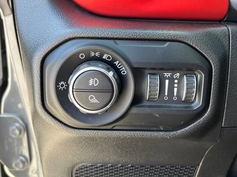 Used 2021 Jeep Gladiator Rubicon AWD/4WD image 20