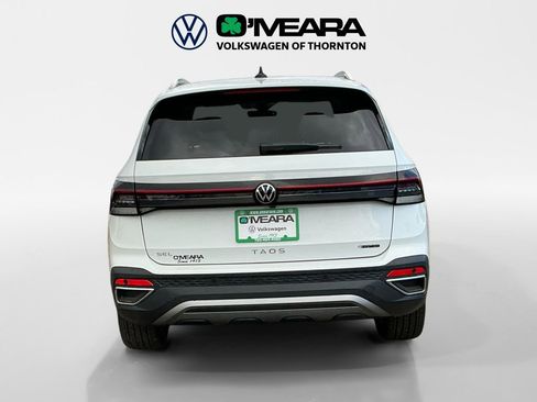 New 2025 Volkswagen Taos SEL image 4